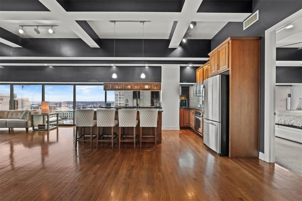 Photo of 1101 Walnut Street #1901, Kansas City, MO 64106 (MLS # 2597372)