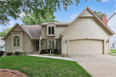 Photo of 12404 Horton Street, Overland Park, KS 66209 (MLS # 2633448)
