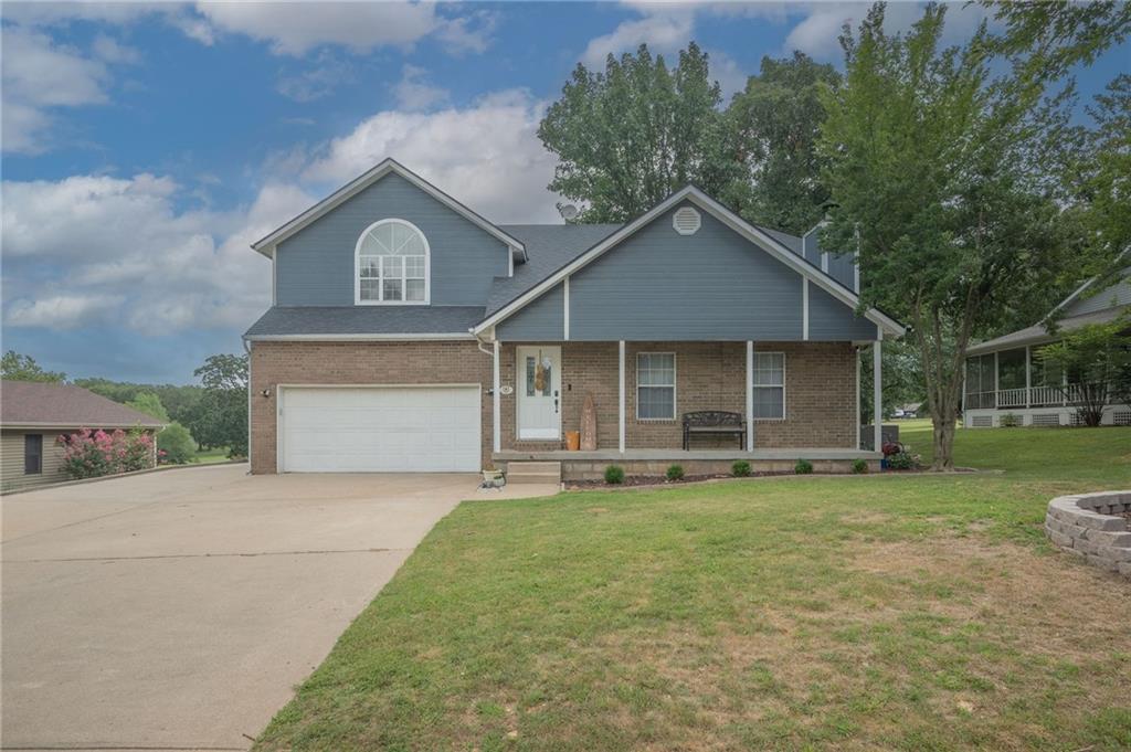212 Lakeview Lane