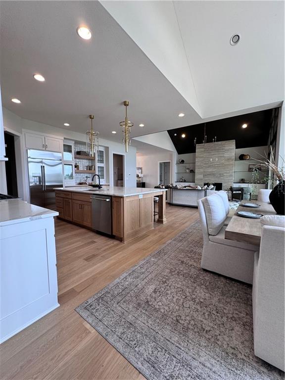 4600 W 157th Street