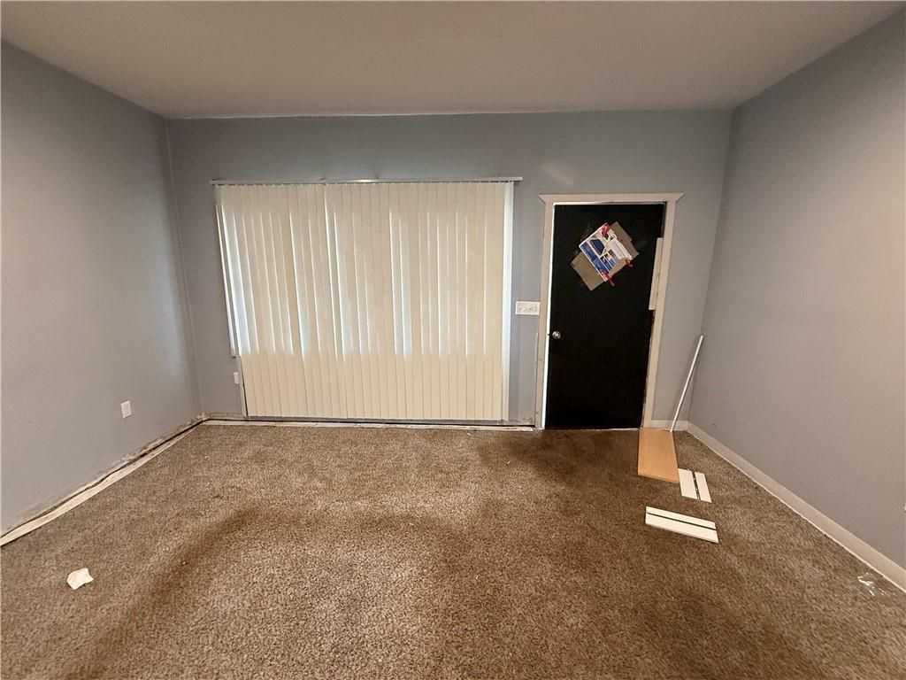 Photo of 739 Kiowa Street, Leavenworth, KS 66048 (MLS # 2598864)