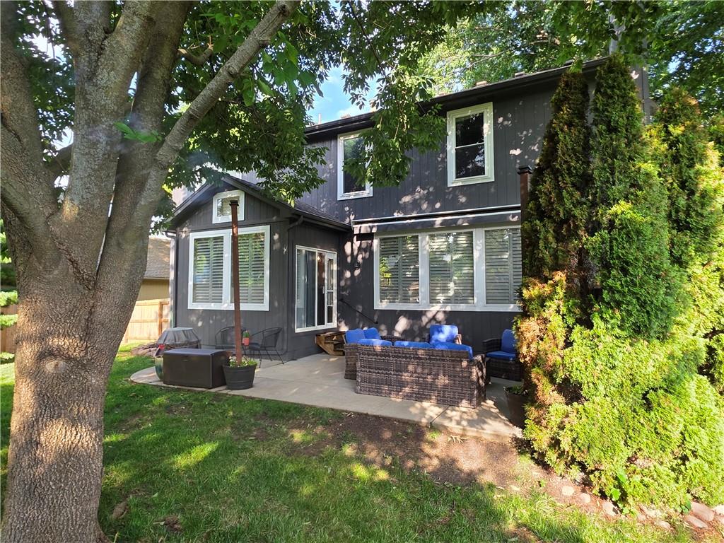 200 Shoreline Drive