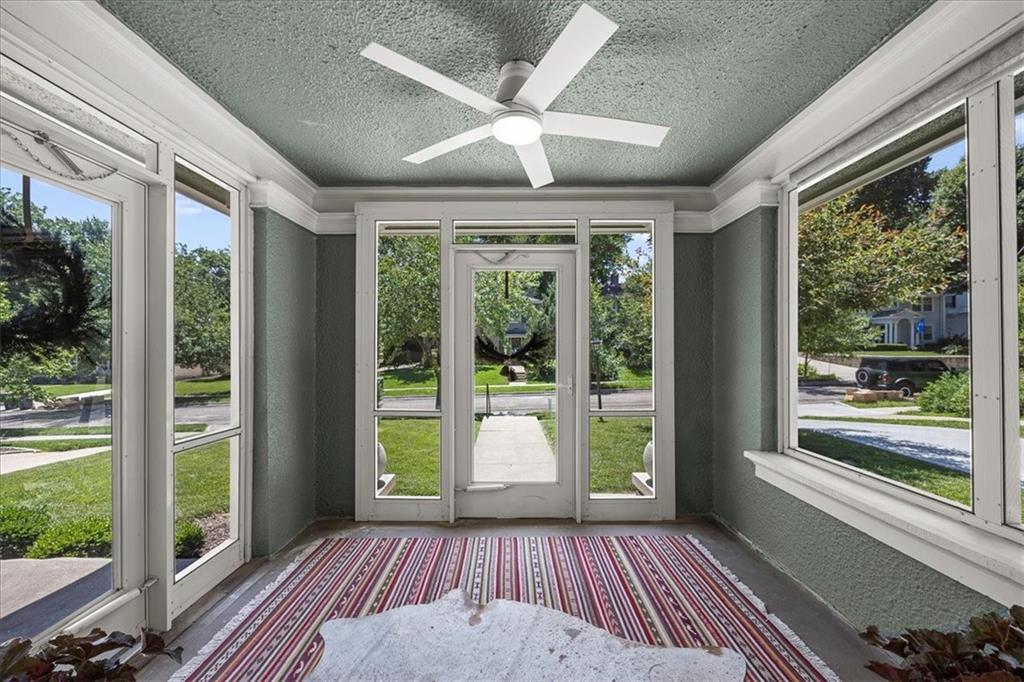 636 W 61st Street