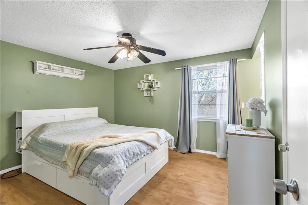 5016 N Bellaire Avenue