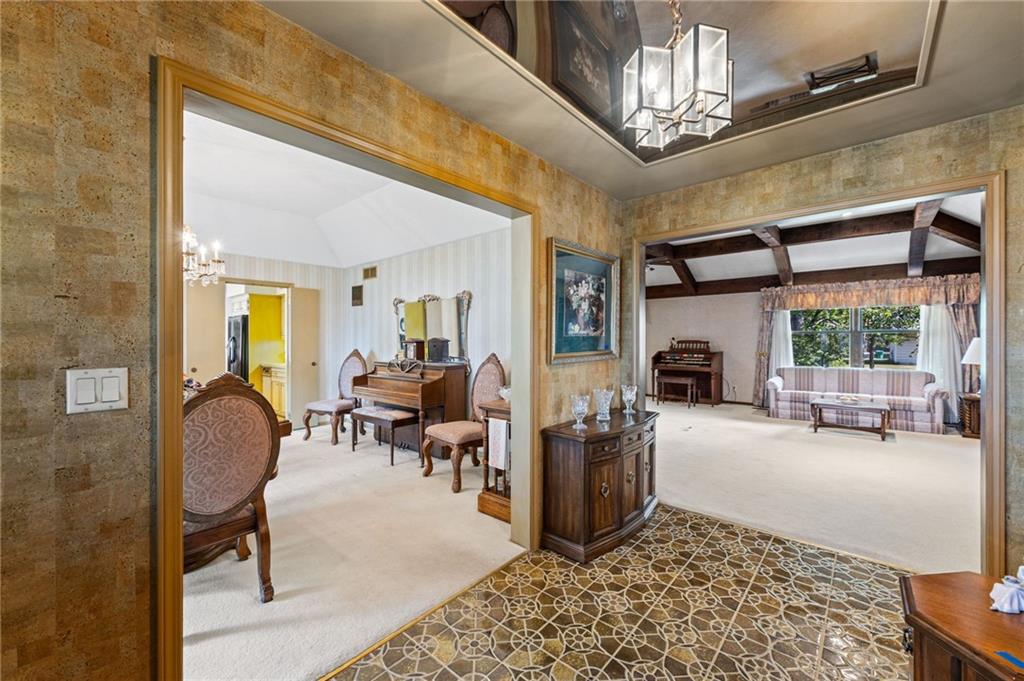 1102 Nakomis Drive