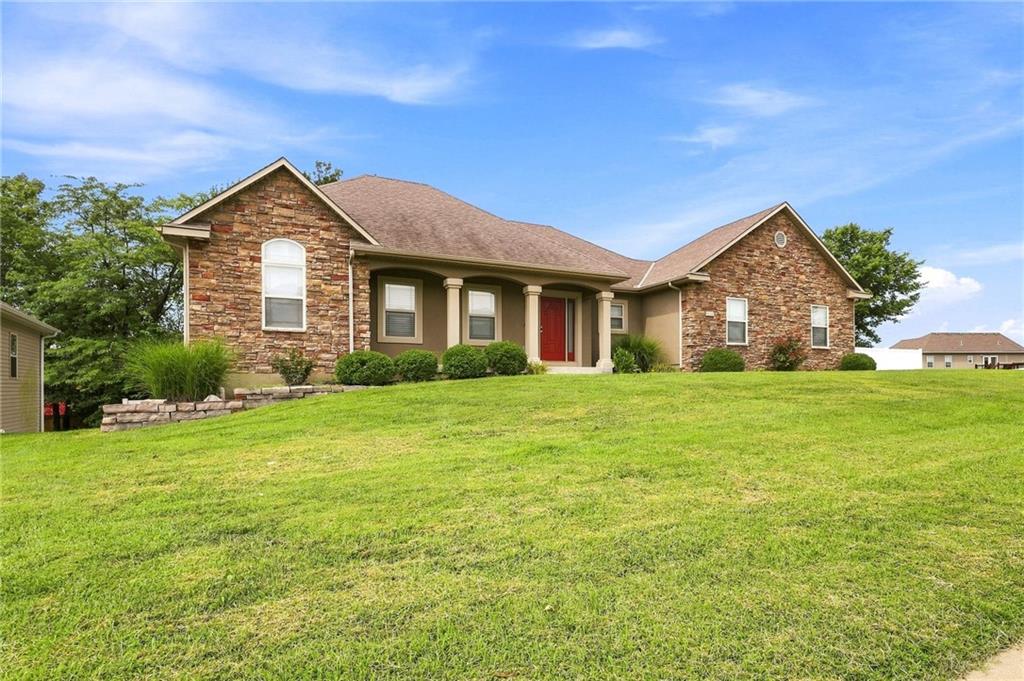 628 Oakmont Drive