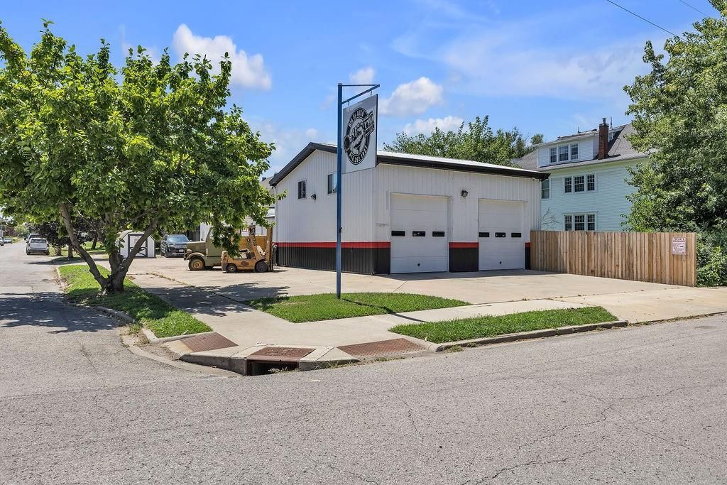 Photo of 5508 Pryor Avenue, St Joseph, MO 64504 (MLS # 2632676)