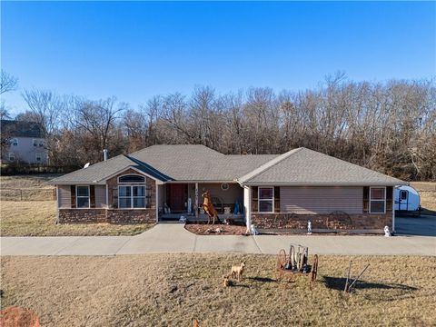 1307 Lawndale Avenue, Pleasant Hill, MO 64080 - MLS#: 2597155