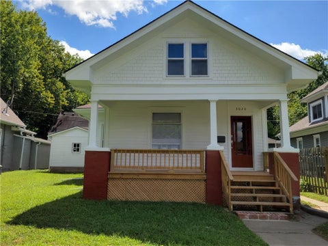 Photo of 3020 Jules Street, St Joseph, MO 64501 (MLS # 2644321)