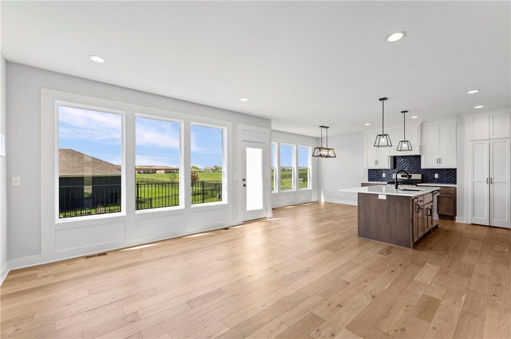 21103 W 186th Terrace