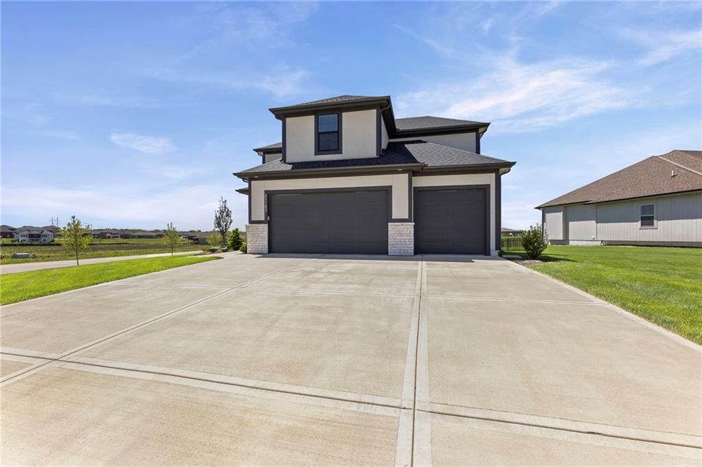 21103 W 186th Terrace