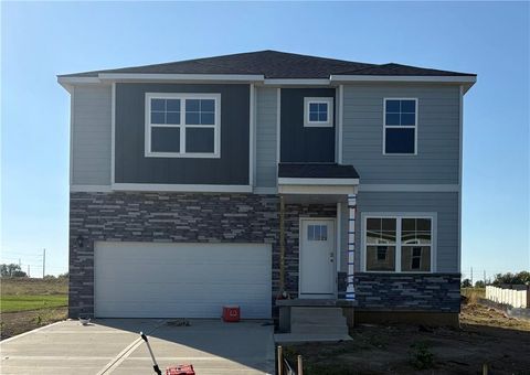 Photo of 20174 Cornice Street, Spring Hill, KS 66083 (MLS # 2579086)