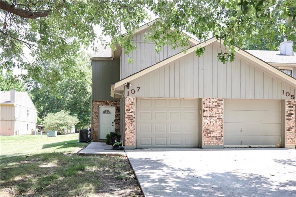 107 NE Greystone Drive