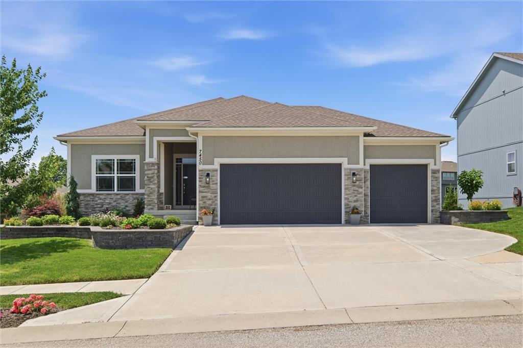7450 NW Douglas Court