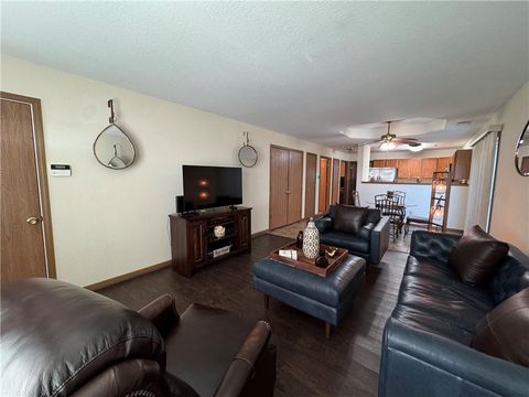 18342 E US HWY 24 Circle Independence MO 64056