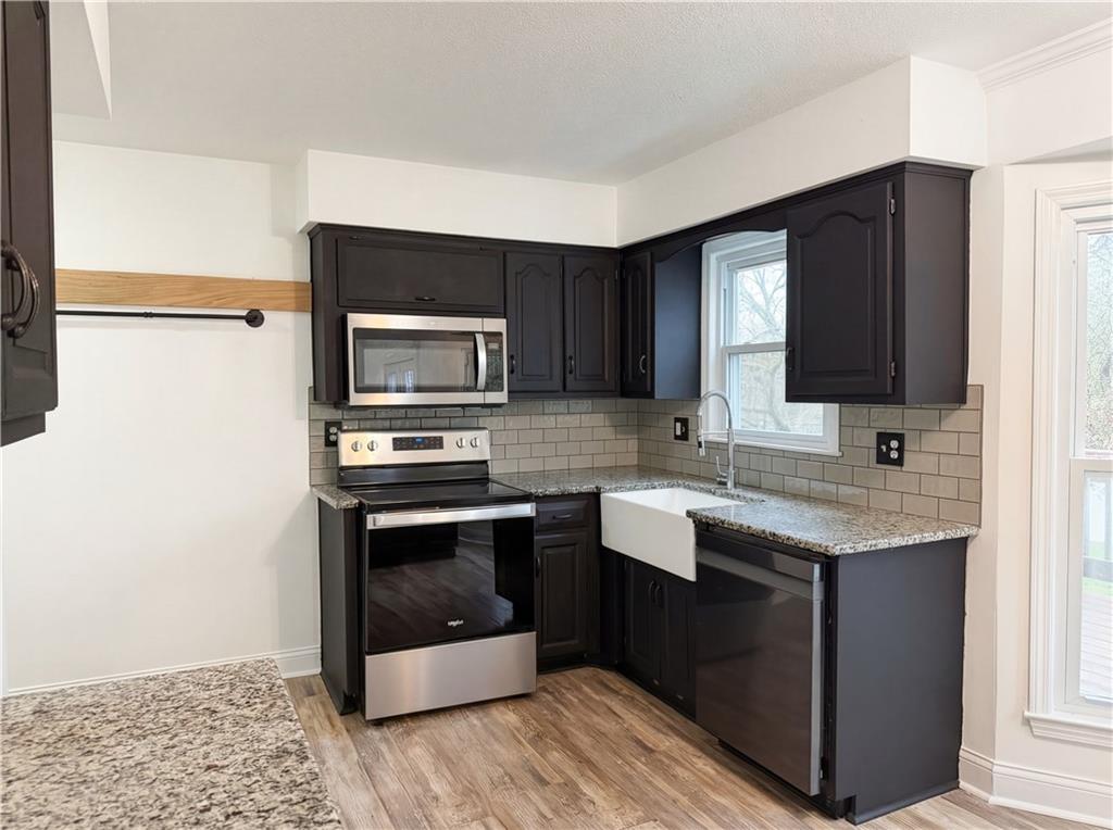 3345 Lake Shore Drive