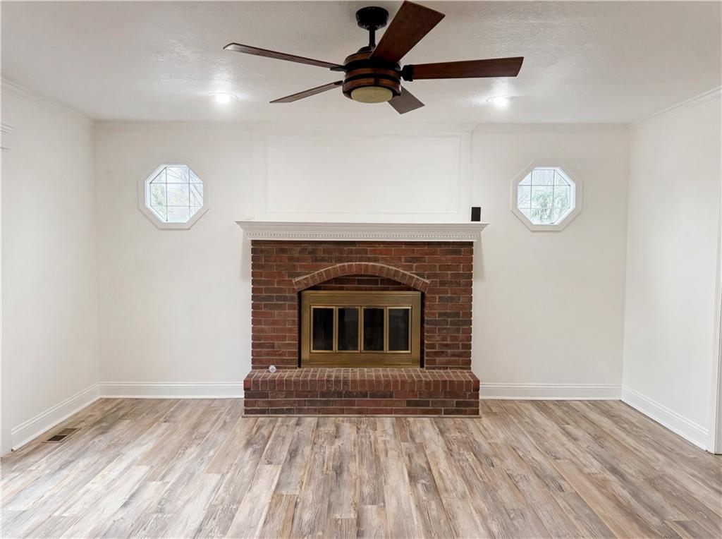 3345 Lake Shore Drive