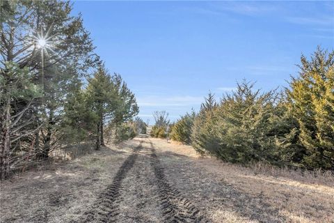 21814 Mclouth Road Mc Louth KS 66054