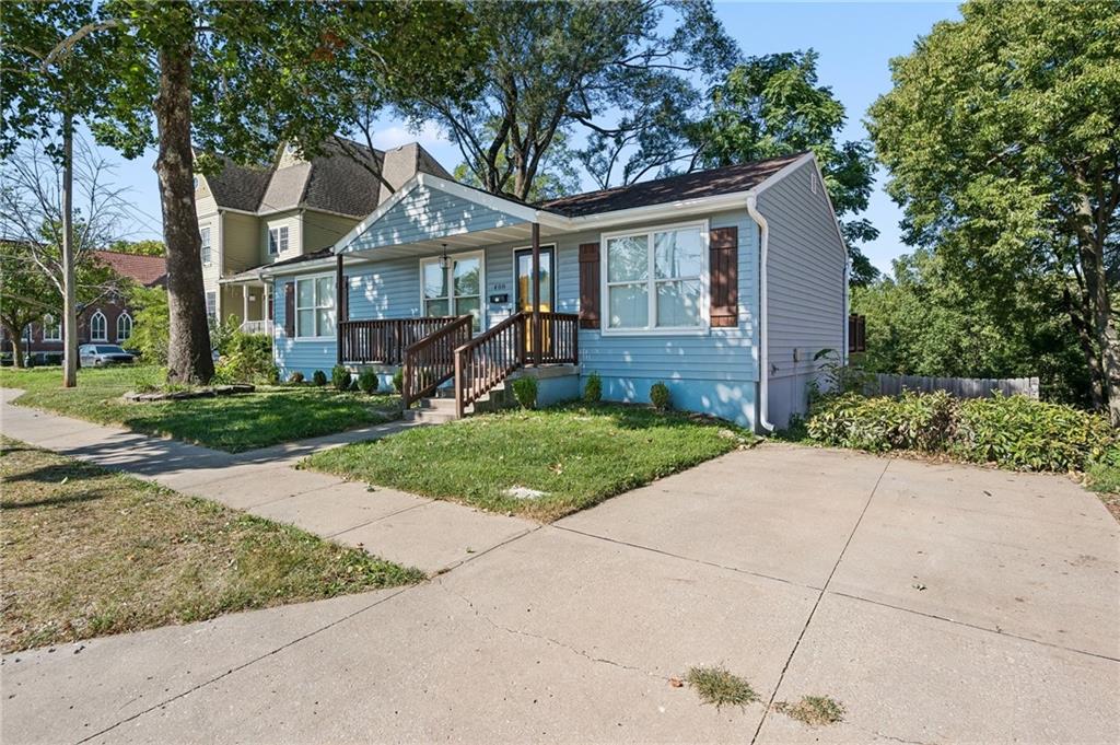 Photo of 408 N WATER Street, Liberty, MO 64068 (MLS # 2639640)