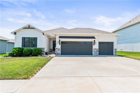 1305 NW Crestwood Drive, Grain Valley, MO 64029 - #: 2632404
