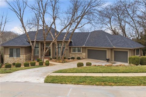 10640 S Glenview Lane Olathe KS 66061