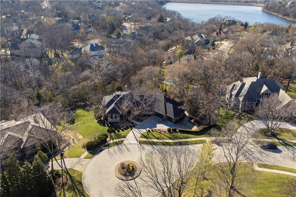 10640 S Glenview Lane