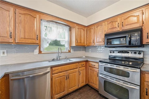 Tiny photo for 1404 Dartmouth Drive, Liberty, MO 64068 (MLS # 2644781)