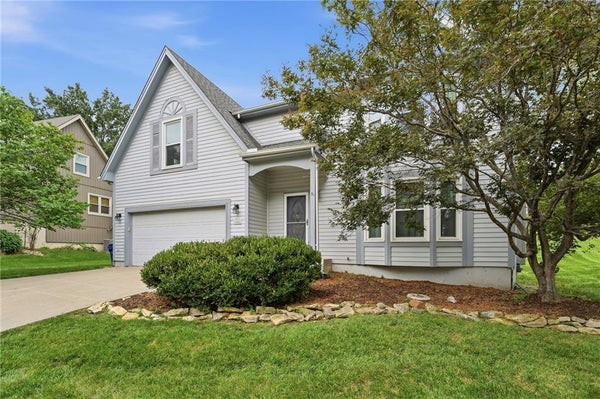 1404 DARTMOUTH DR, LIBERTY, MO 64068 - Image 5596565845a2f6d8a4d404dac3fa108e/771934383