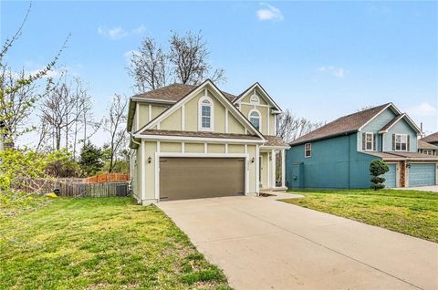 Photo of 1808 NW 79th Terrace, Kansas City, MO 64151 (MLS # 2618674)