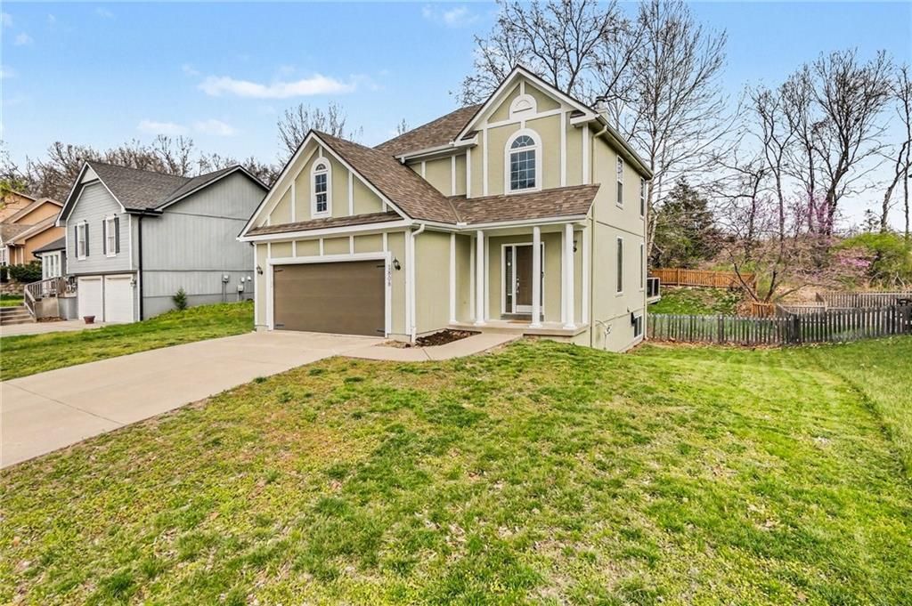 Photo of 1808 NW 79th Terrace, Kansas City, MO 64151 (MLS # 2618674)