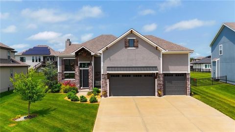 Photo of 330 NW Ambersham Drive, Lees Summit, MO 64081 (MLS # 2621065)