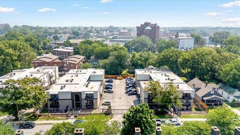 4143-4157 Roanoke Road Kansas City MO 64111