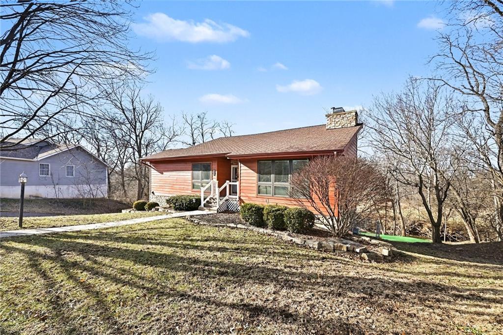 3004 Lakeview Terrace