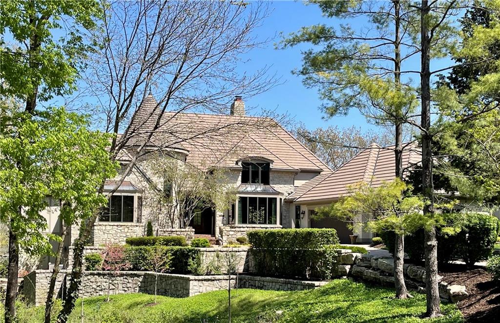 10504 S Highland Lane