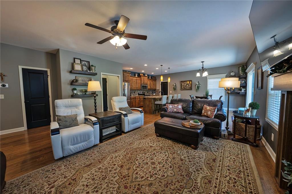 6208 Crystal Lane