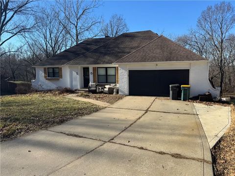 6706 NW Lawson Lane Parkville MO 64152