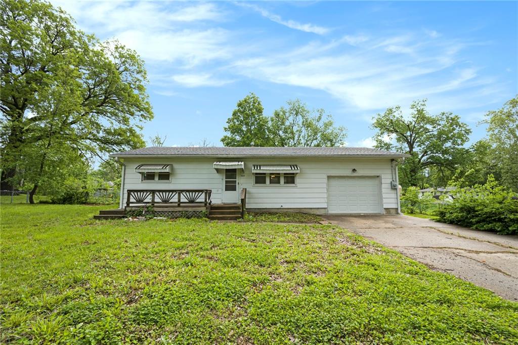 307 S County Line Road
