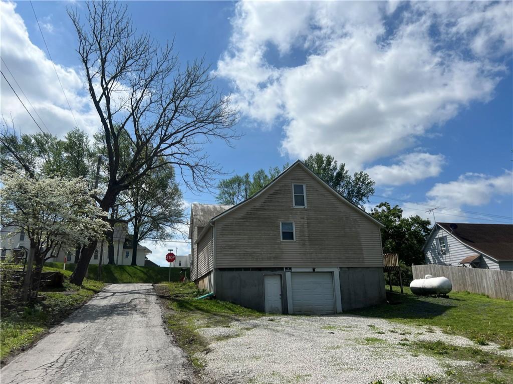 701 W 224 Highway