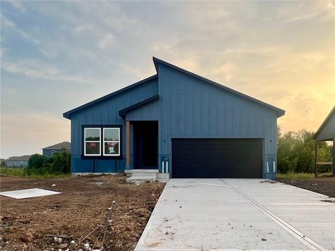 18823 188th Terrace Spring Hill KS 66083