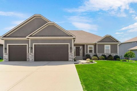 512 Linden Drive Blue Springs MO 64014