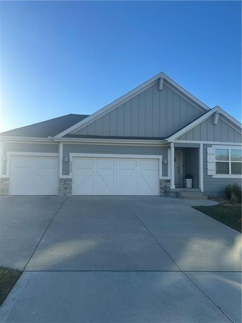 3530 SE Corbin Drive Lee's Summit MO 64082