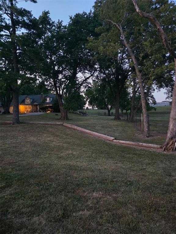 1220 NE Woods Chapel Road