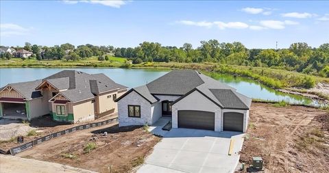 4145 Lake Shore Drive Basehor KS 66007