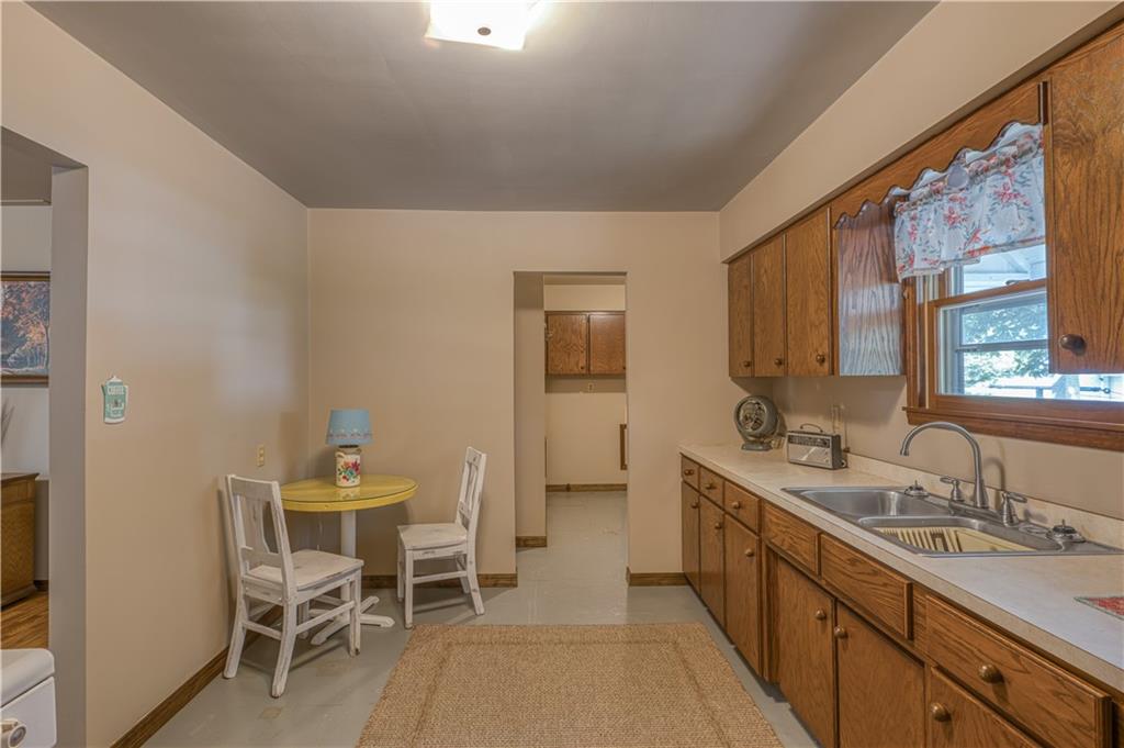 1122 & 1124 W 2nd Street