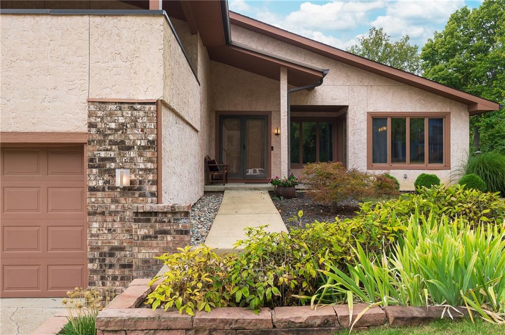 10414 NW Mirror Lake Drive