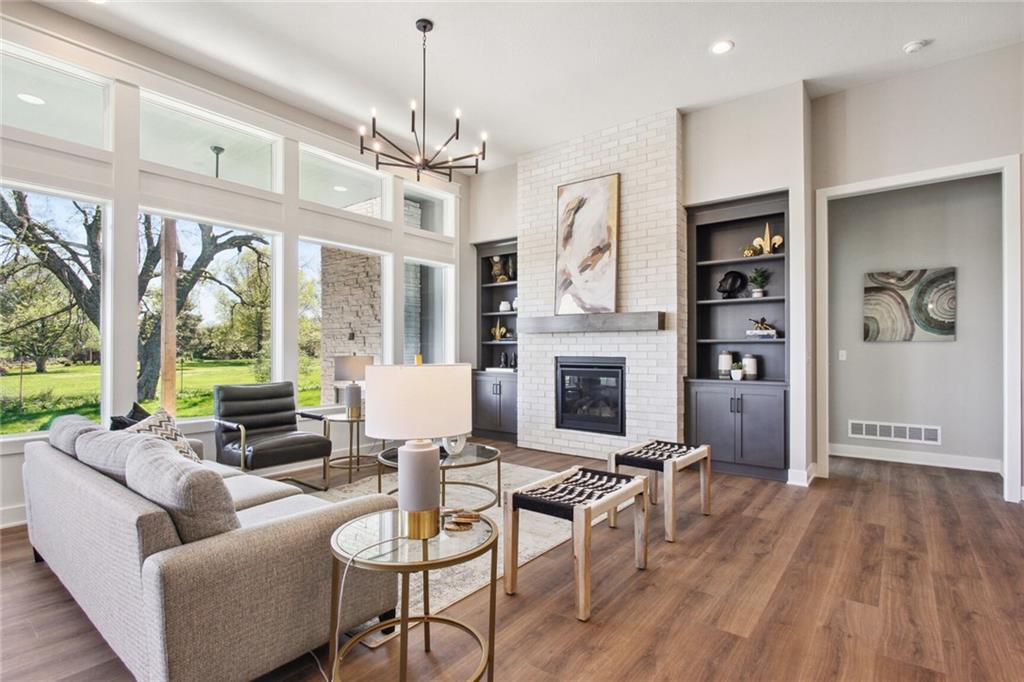 17156 S Laurelwood Street