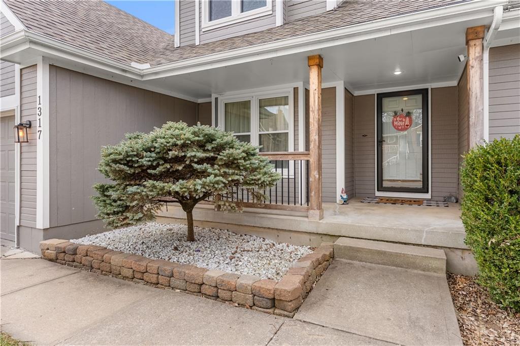 1317 NE Quail Walk Drive