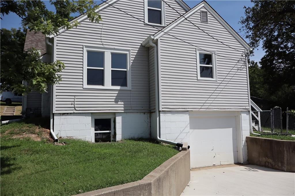 403 NE 41st Street