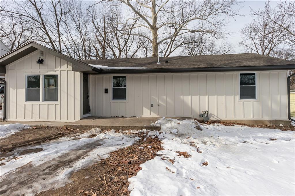 Photo 1 of 26 — 2422 N 36th Street, Kansas City, KS 66104
