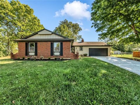 Photo of 7705 Wallace Avenue, Kansas City, MO 64138 (MLS # 2578876)